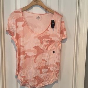 Pink camo T-shirt Large by Hollister